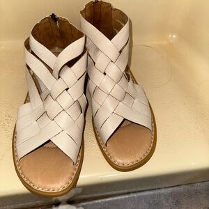 Born Women's Cream Woven Sandals